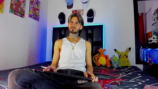 Brutal_Sex_Fucking 现场XXX聊天