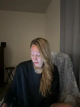 Anne-Laurent XXX чат на живо