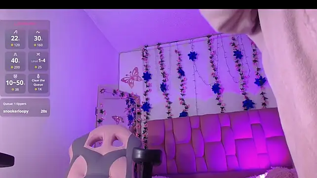 Danagh_ live XXX chat