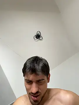 tu_king_david élő XXX-chatje