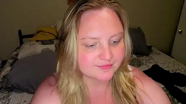 Phatassblonde - twerk no panties