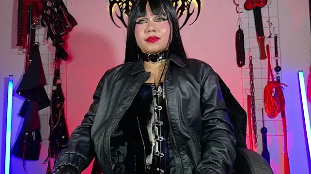 แชท XXX สดของ irregular_fetish_
