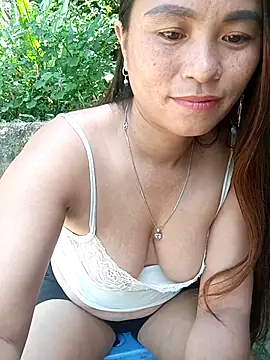 chychy113's Live XXX Chat