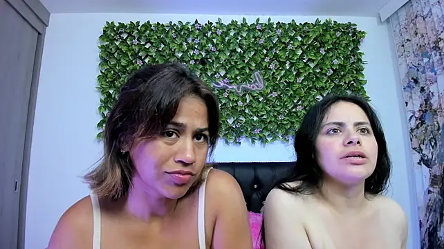 Živý XXX chat Aylin_Esquivel