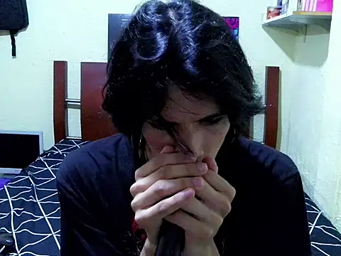 olii_dusk Show in webcam