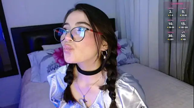 Czat XXX na żywo – Salma_Tori