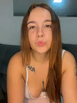 AMORINHA_S2_ - DILDO NO CUZINHO MAIS BANHO