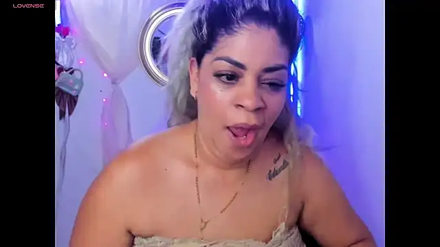 Mavlatin22 Live XXX Chat