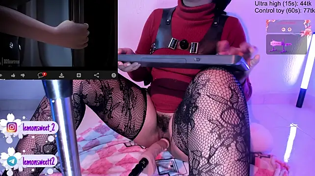 LemonSweett's Live XXX Chat