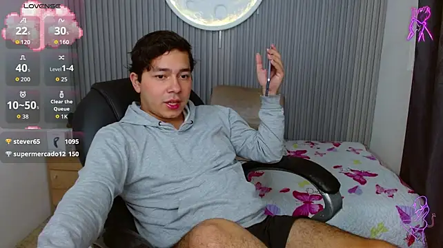 Онлайн чат XXX Julian_Smith21