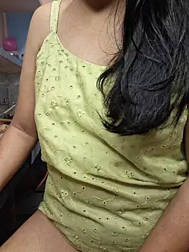 Chat XXX ao vivo de Nisha027