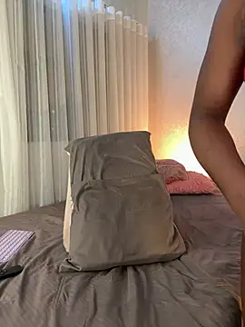 Shannol_ryan - I love you suck my nipples💦