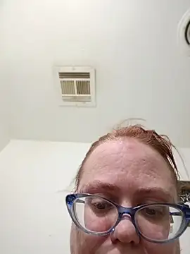 دردشة SpicyKitten87 الجنسية المباشرة