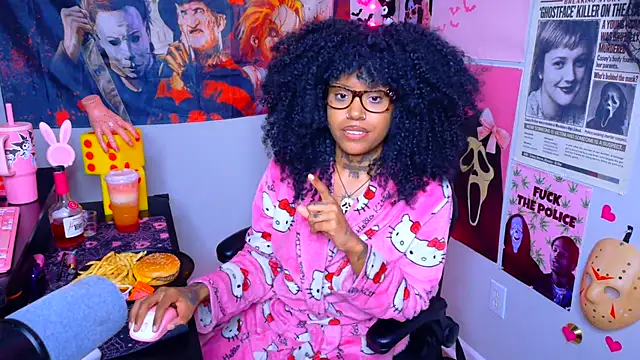 Spookiebaddie - finger asshole + butt plug😋🍭