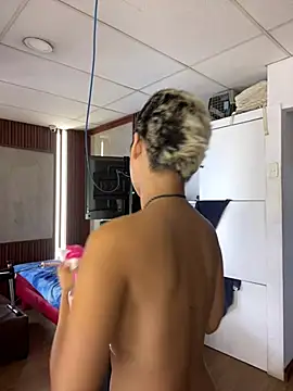 Eva_Feller69 Adlı Modelin Canlı XXX Sohbeti
