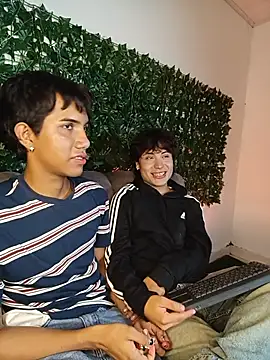 Chat XXX ao vivo de KevCokk