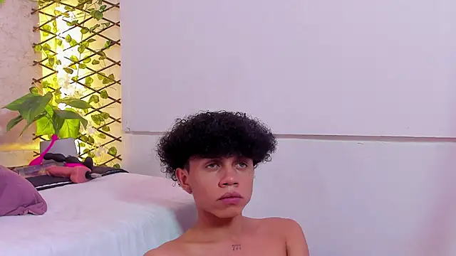 Chatroom XXX en direct de _taylor_black