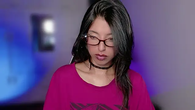 NanakoDollx's Webcam Show