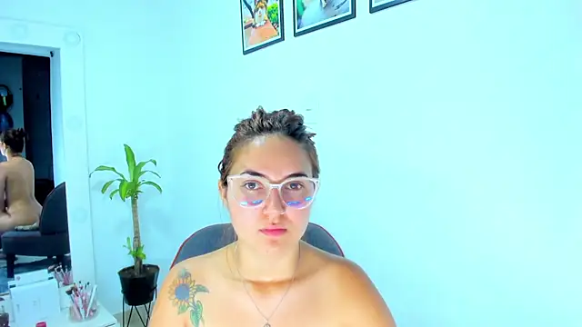 צ'אט XXX בשידור חי של teresasroom_
