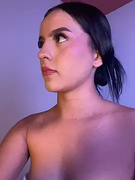 Živý XXX chat Nahomi_teen