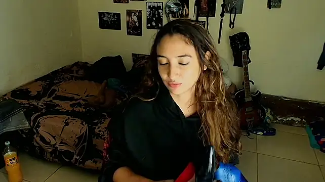 alucarda_666 লাইভ XXX চ্যাট