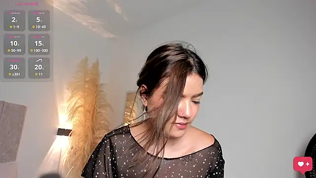 ariana_x1_ Adlı Modelin Canlı XXX Sohbeti