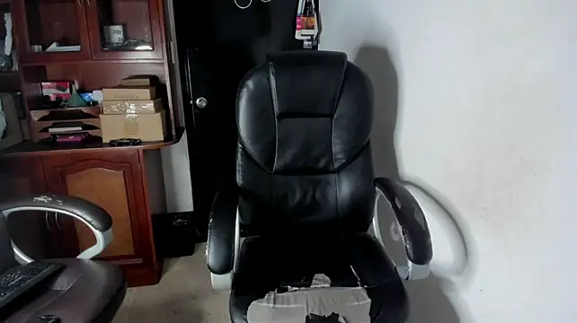 AlphaMarco Live XXX-chat