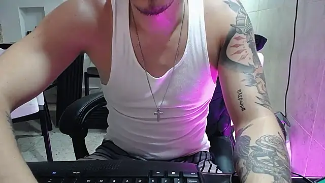 fratguysonline Chat XXX live