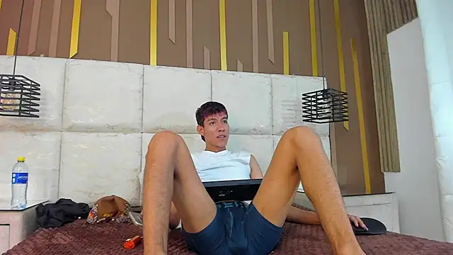 Онлайн чат XXX GaelFlynn