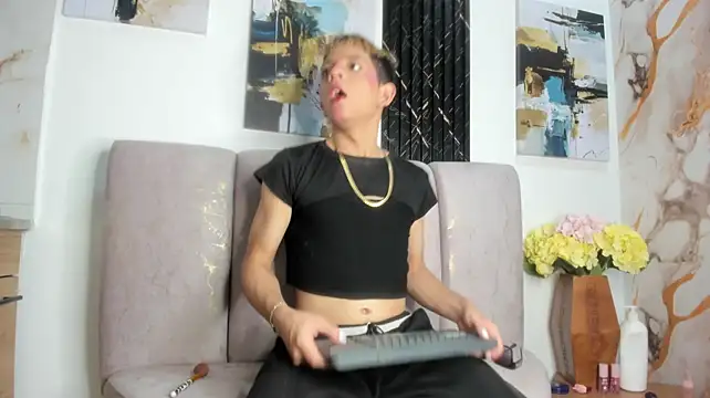 Chat +18 de LITTLE_BABY2026 ao vivo