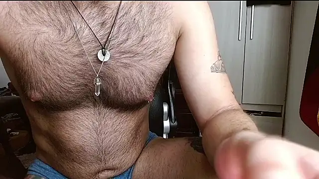 DominanThewolff Chat XXX live