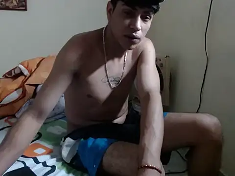 Chat +18 de TitanMedina ao vivo