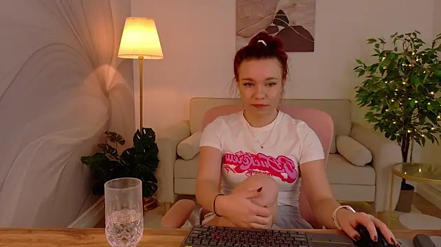 NoraHaynes – Live XXX-chat