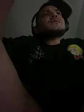 GusanoDelicioso's Live XXX Chat