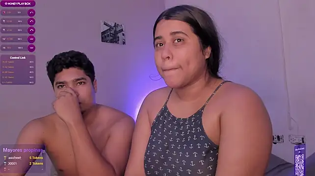 Funfriendslive – Naživo XXX chat