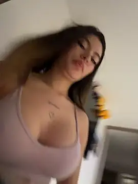 Lizzy_Mei Chat XXX in diretta
