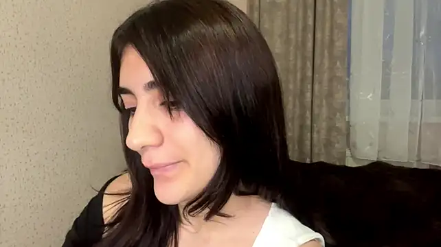 Ledi_Asthik - Sexy Finger Bite