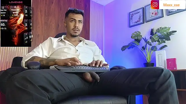 Chat XXX ao vivo de Latinmoster_boss