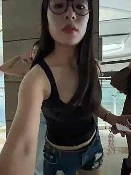 MS-520's Live XXX Chat