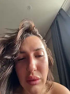 AleksandraRich Adlı Modelin Canlı XXX Sohbeti
