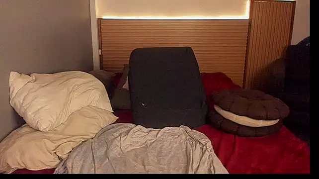 Megan_dreamsss - MASSAGE ,SPANK & OPEND WIDE PUSSY