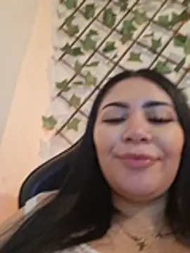 XXX chat uživo modela mila_1_