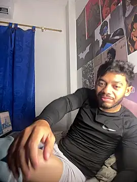 Enzomoretti__ – Naživo XXX chat
