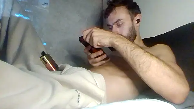 צ'אט XXX בשידור חי של VersGuy7