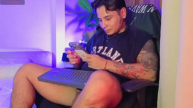 Chat XXX en directo de CamiloHedz