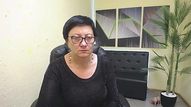 EmilyL0ven Live XXX chat