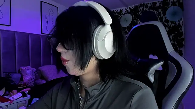 Kitty_Gang - Rub my pussy until it's very wet 🥵💦
