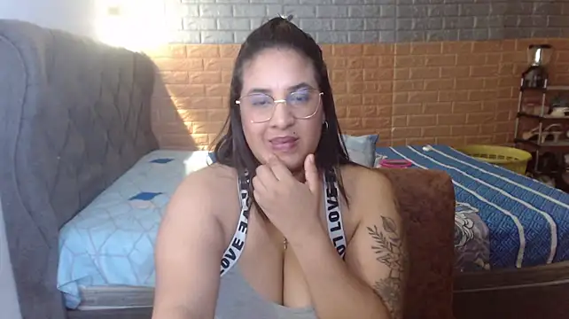 KathyHardcore69 Chat XXX in diretta