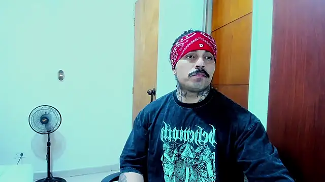 Van_Velckan লাইভ XXX চ্যাট