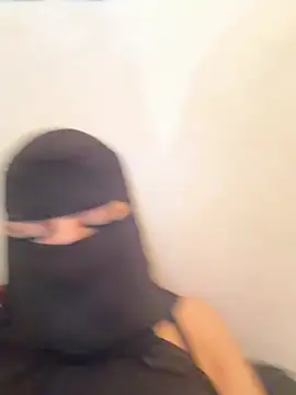 Czat XXX na żywo – -Batta-